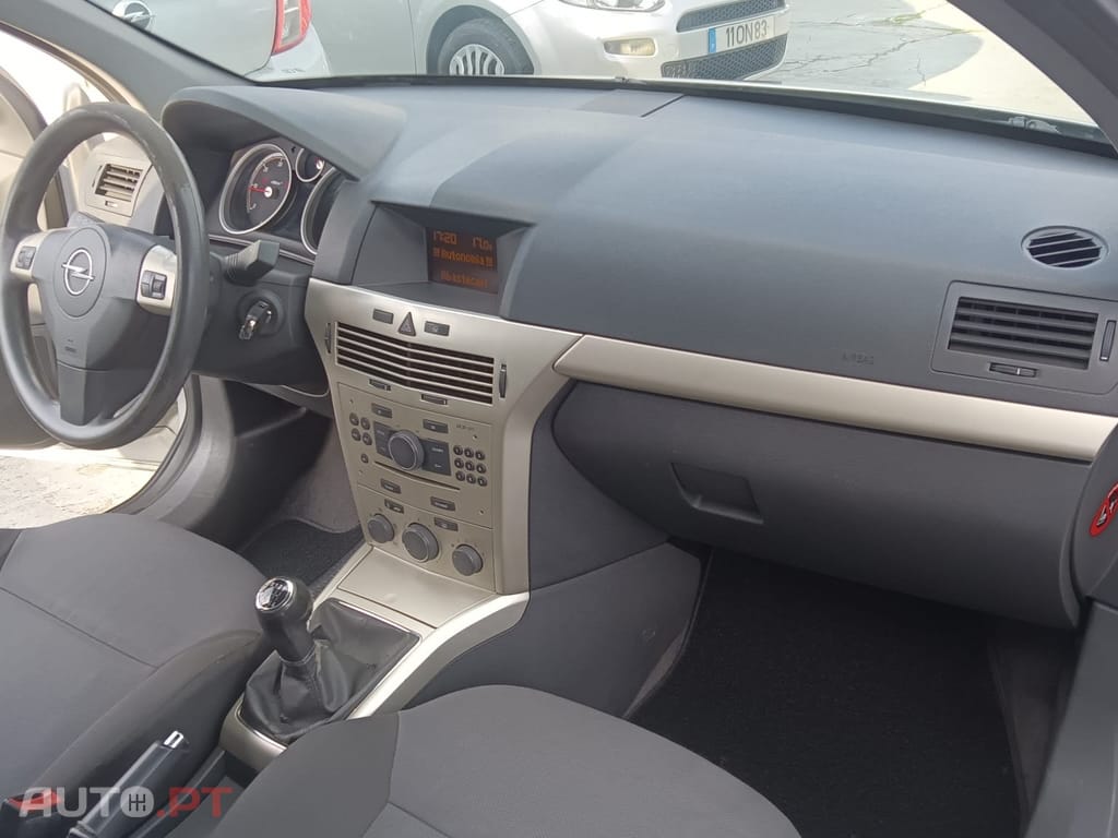 Opel Astra 1.3 CDTi Edition