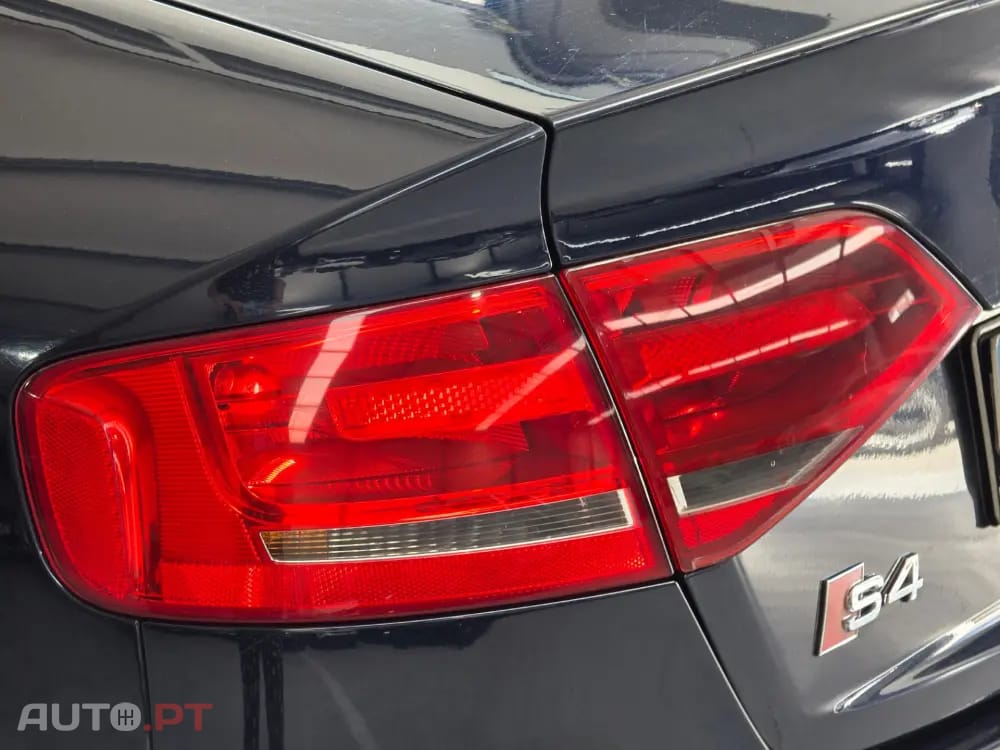 Audi A4 2.7 TDI V6 S-line Multitronic