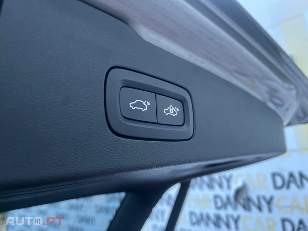 Volvo V60 2.0 T8 AWD TE R-Design