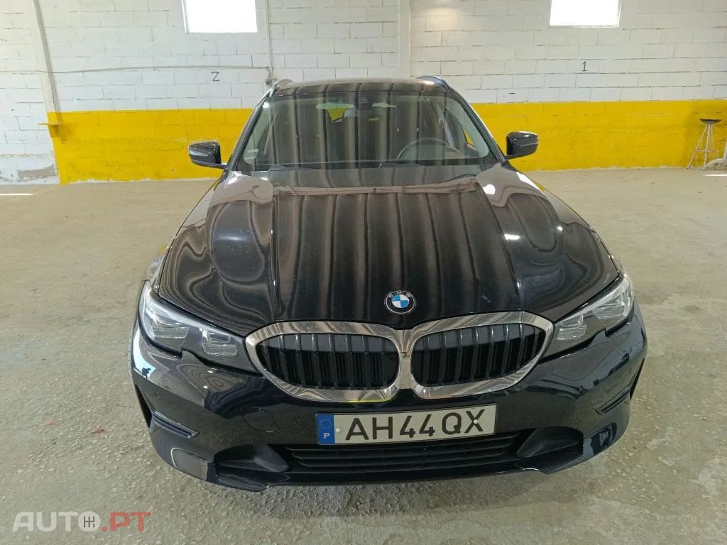 BMW 330 e Touring Corporate Edition Auto