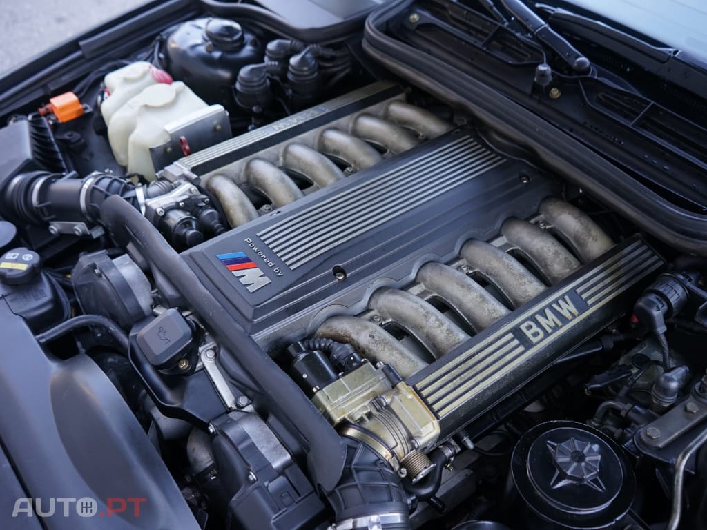 BMW 850 CSi