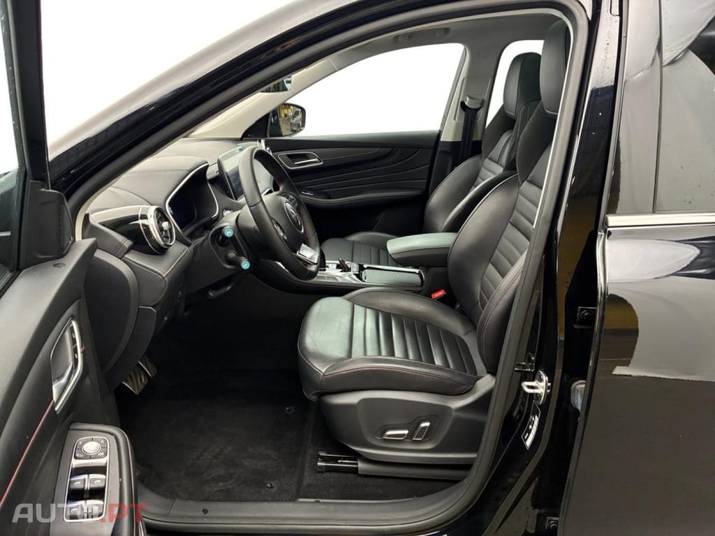 MG EHS 1.5T-GDI PHEV Luxury