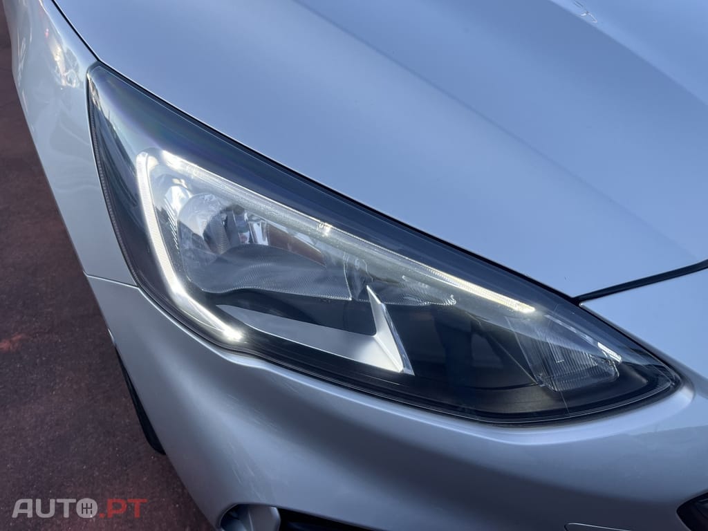 Ford Focus SW 1.0 EcoBoost ST-Line