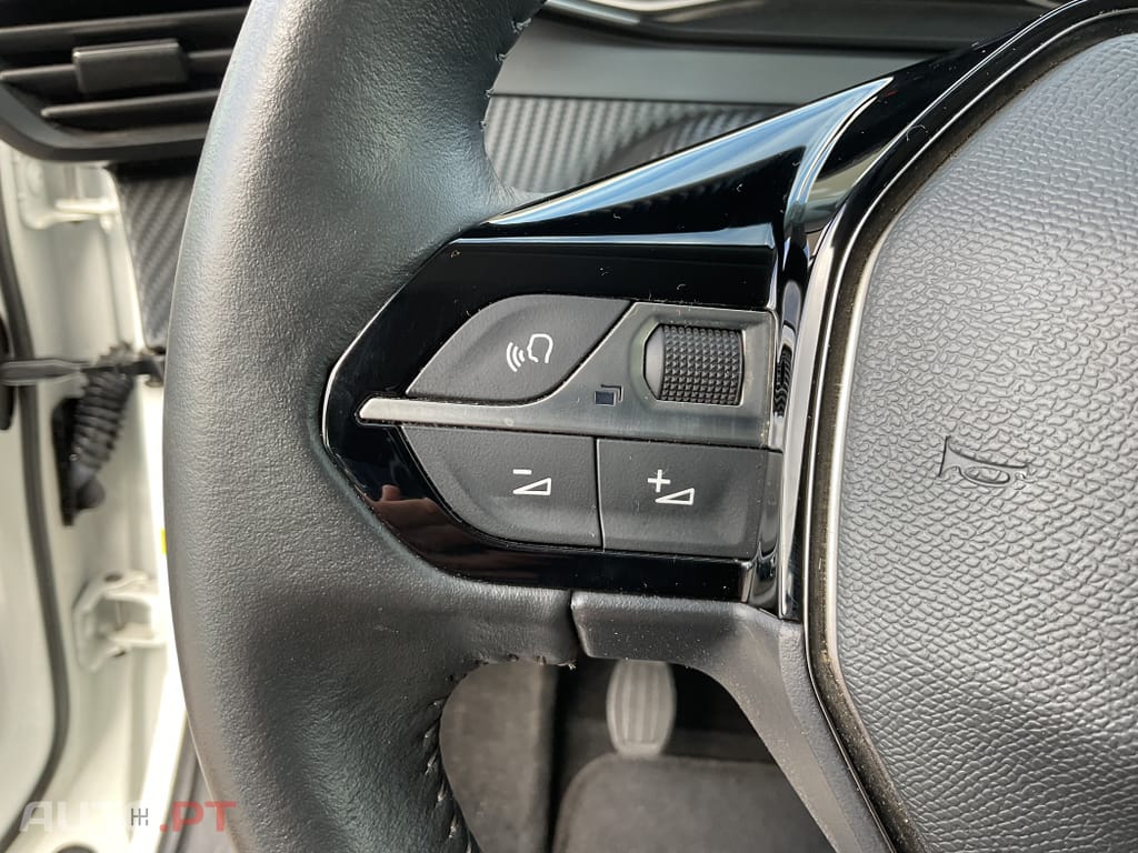 Peugeot 2008 1.2 PureTech Active