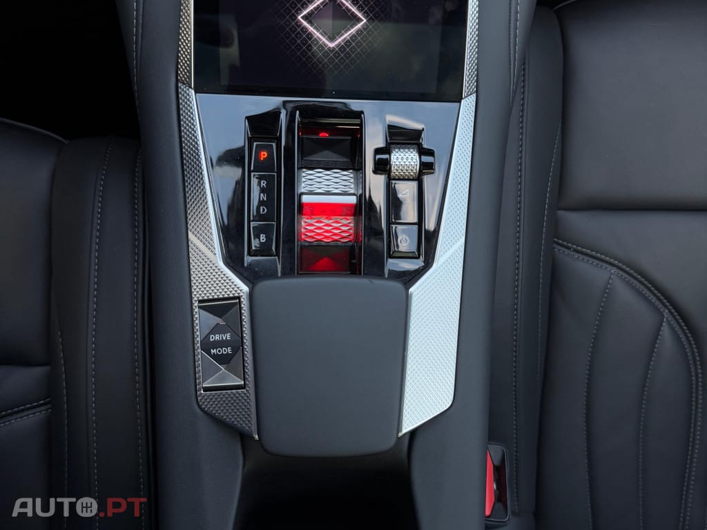 DS DS4 E-TENSE 225 ETOILE+Nappa
