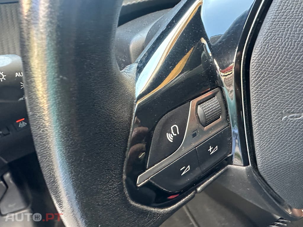 Peugeot 208 1.2 PureTech Active Pack