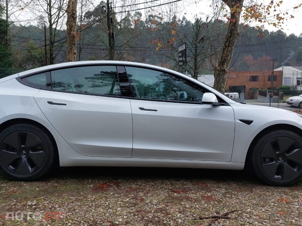 Tesla Model 3 Long Range AWD Dual Motor