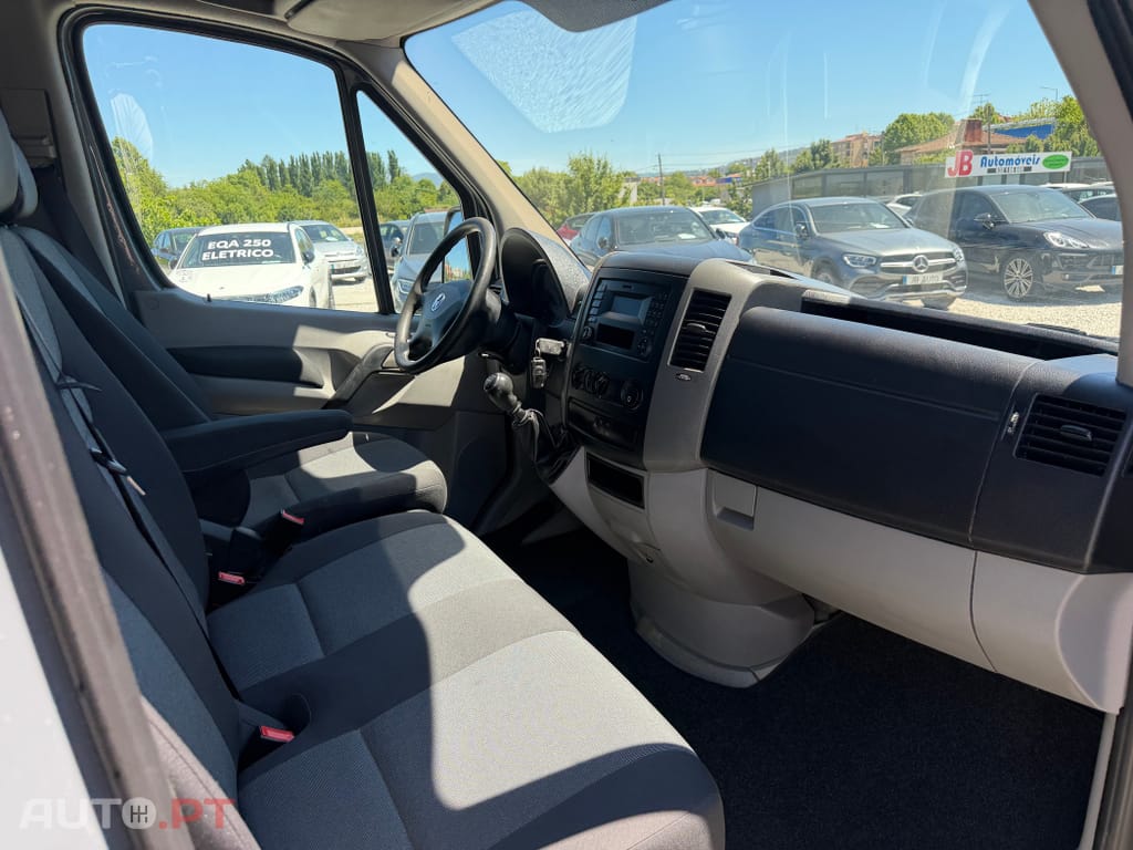 Volkswagen Crafter 35 2.0 TDi 109 Médio Tecto Alto Extra