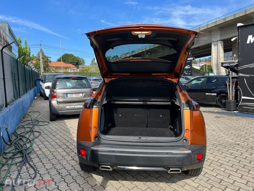 Peugeot 2008 1.2 PureTech Allure