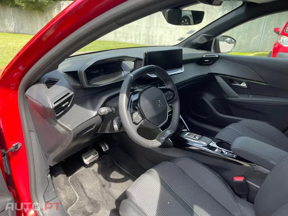 Peugeot E-208 50 kWh GT Pack