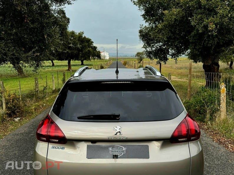 Peugeot 2008 1.6 BlueHDi Style