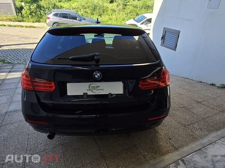 BMW 318 d Touring Blue Performance Luxury Line