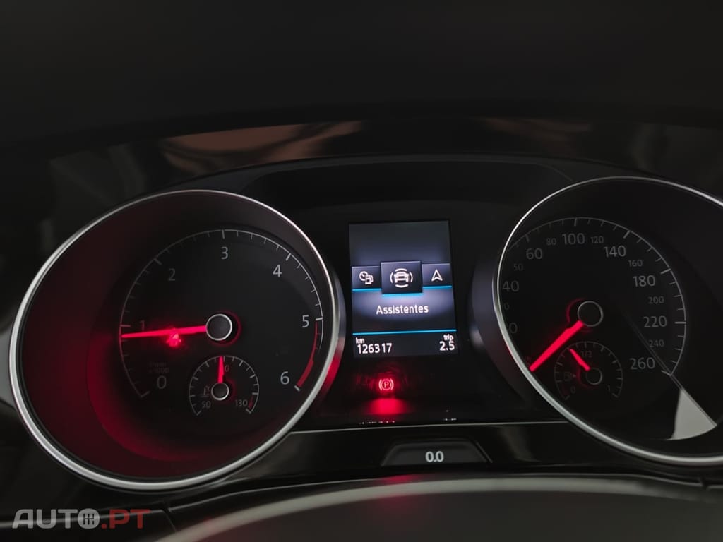 Volkswagen Touran 1.6 TDI Highline