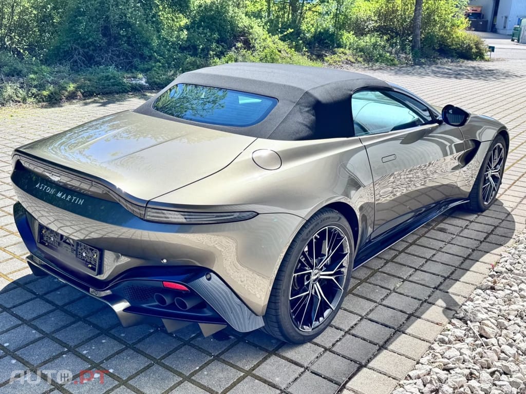 Aston Martin Vantage Roadster V8