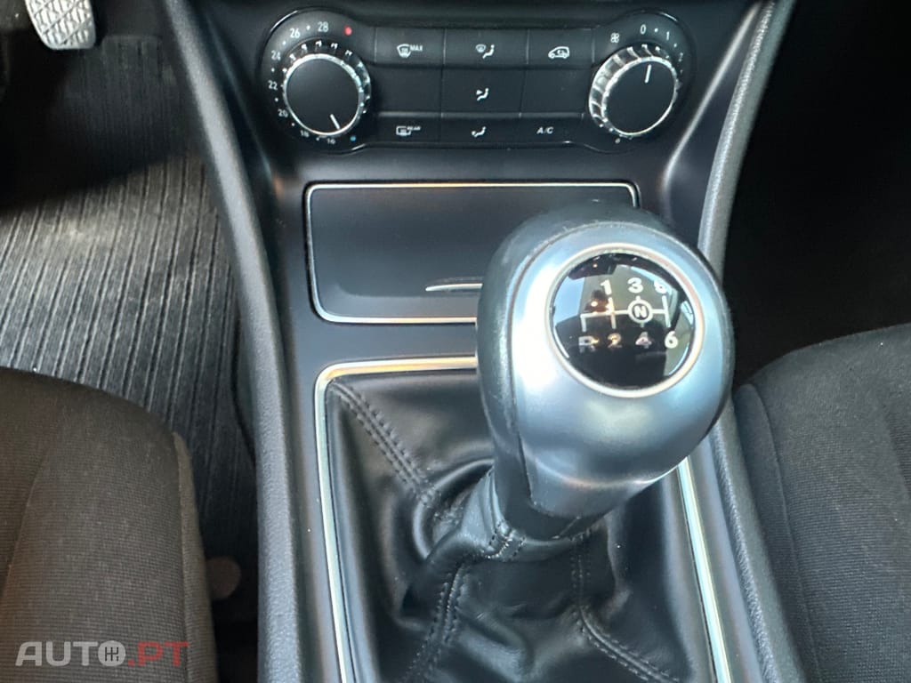 Mercedes-Benz A 180 d Fleet Pack Urban