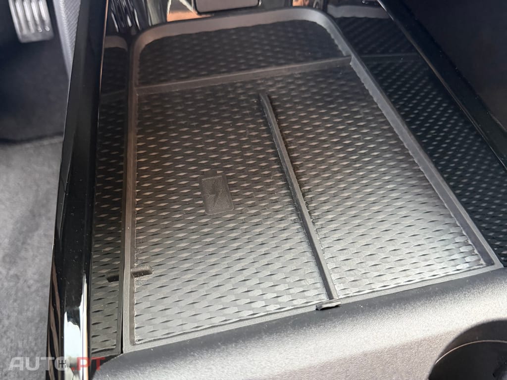 Ford Mustang Mach-E Standard • 75,7 kWh • 294 CV