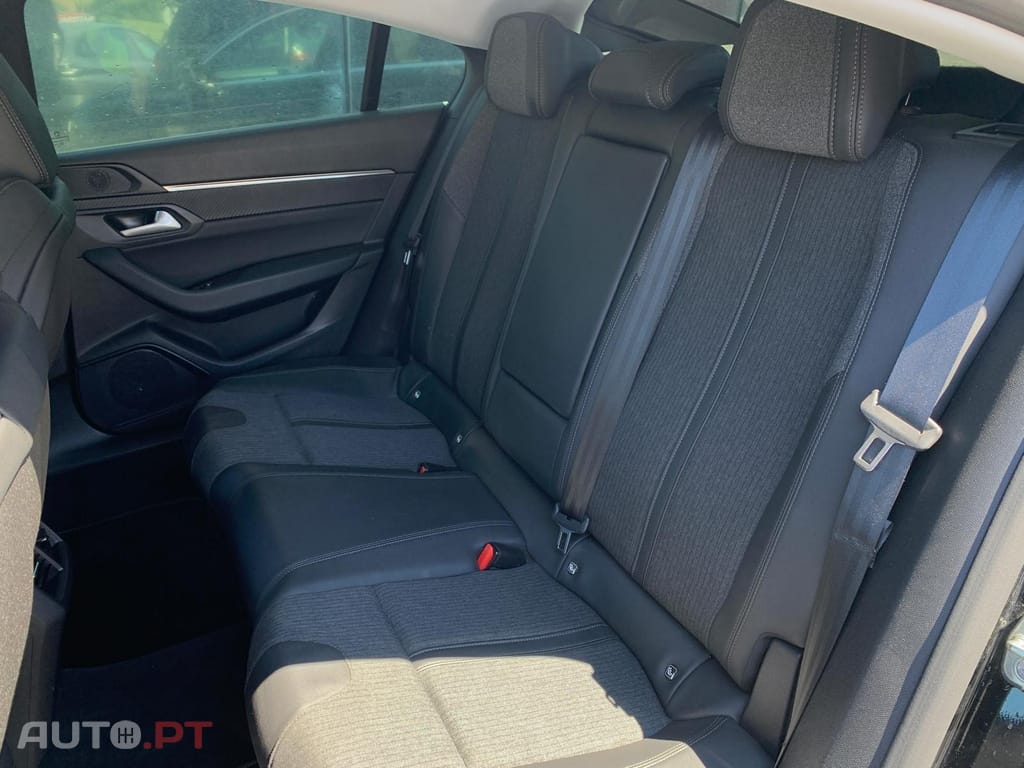 Peugeot 508 1.6 Hybrid Allure e-EAT8
