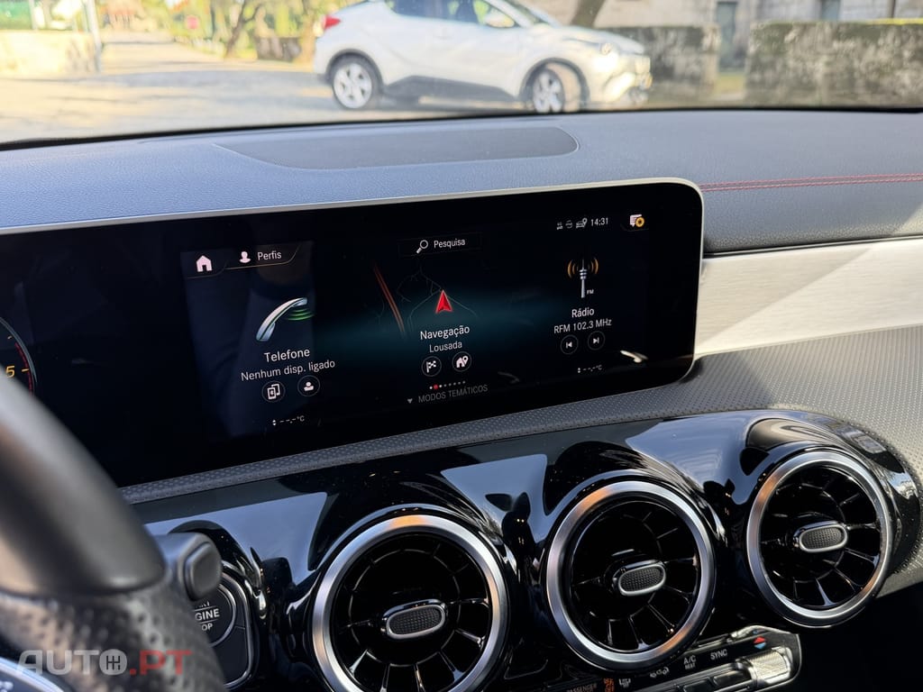 Mercedes-Benz CLA 180 d AMG LINE