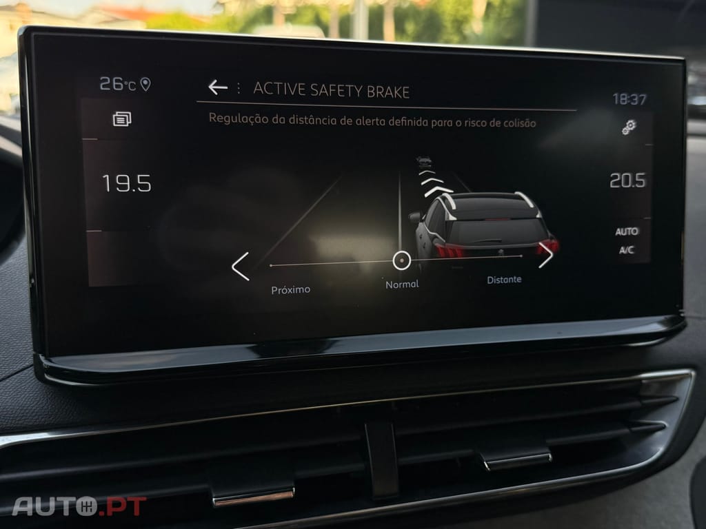 Peugeot 3008 1.5 BlueHDi GT EAT8