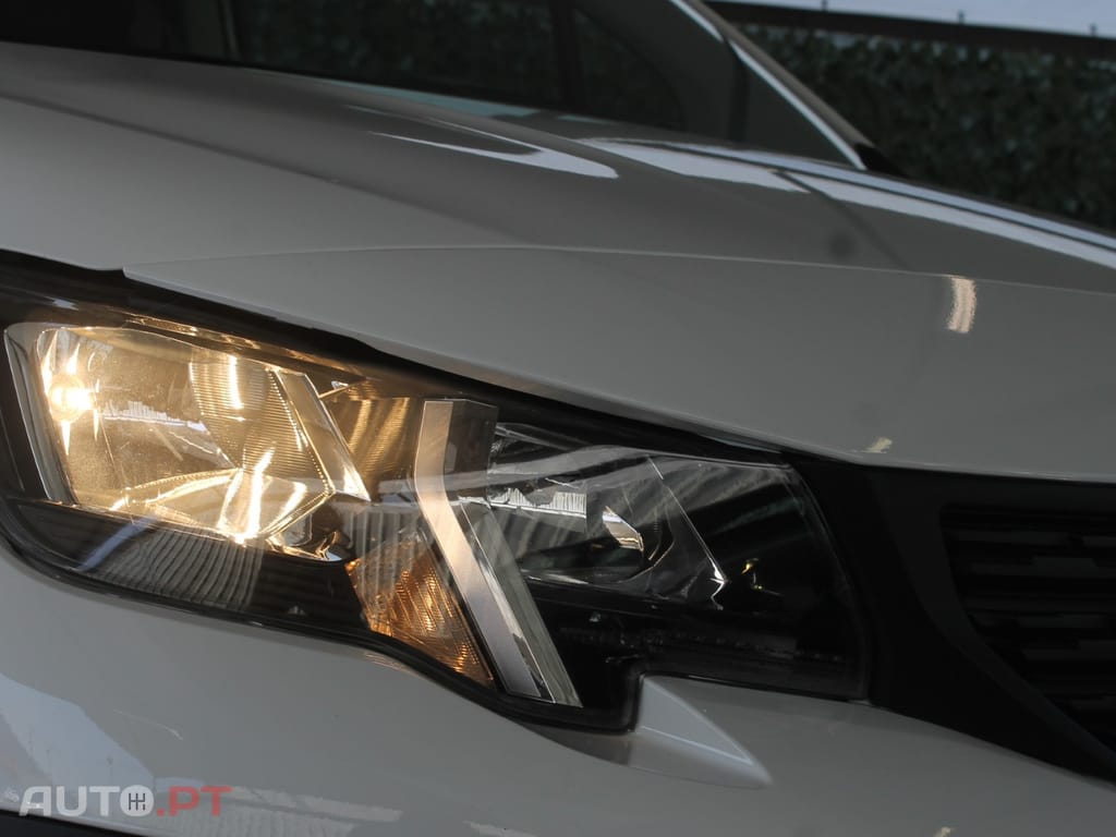 Peugeot Partner PRO STANDART 3 LUGARES / IVA DEDUTÍVEL