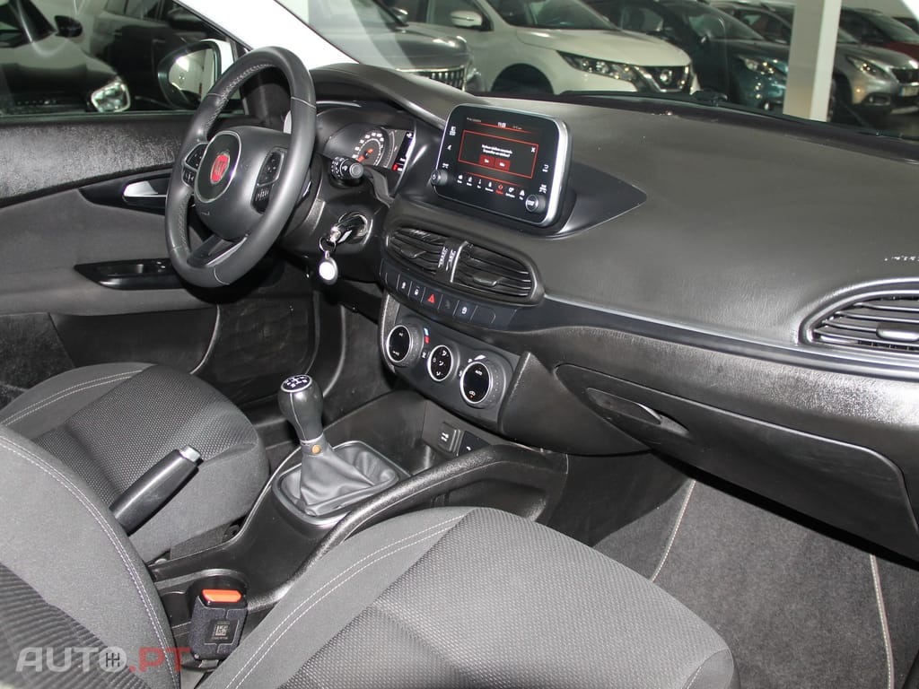 Fiat Tipo 1.3 M-Jet Easy
