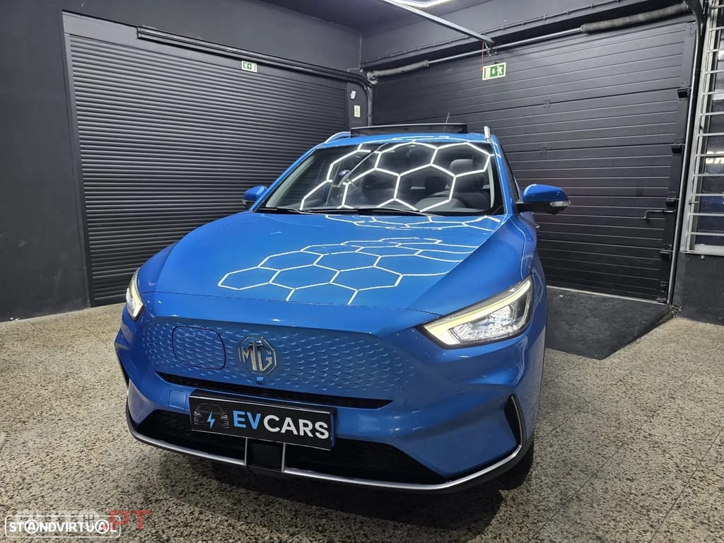 MG ZS EV 72.6 kWh Luxury OBC 11 kW