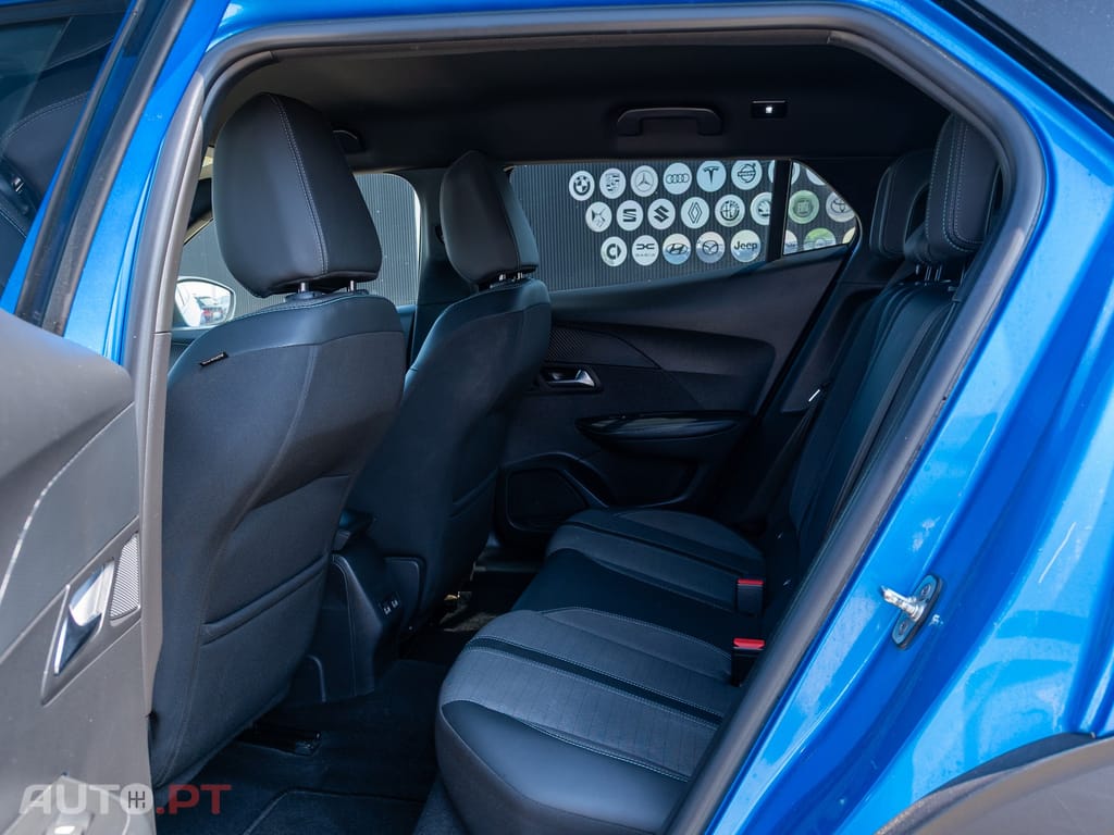 Peugeot 2008 1.2 PureTech Allure Pack