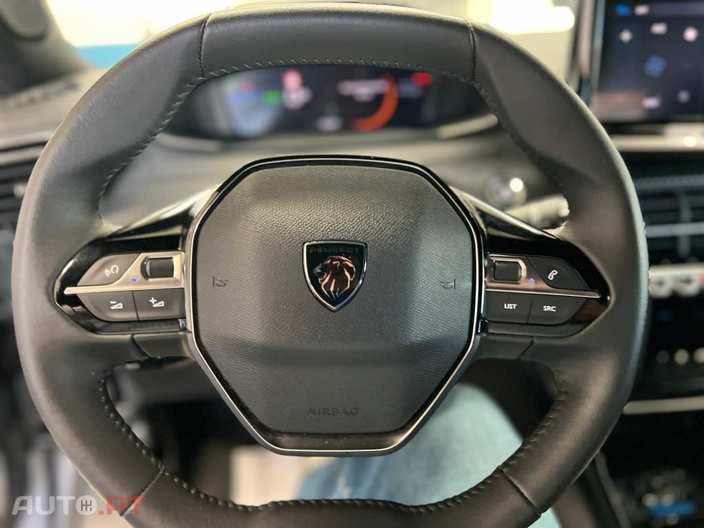 Peugeot E-2008 50 kWh Allure