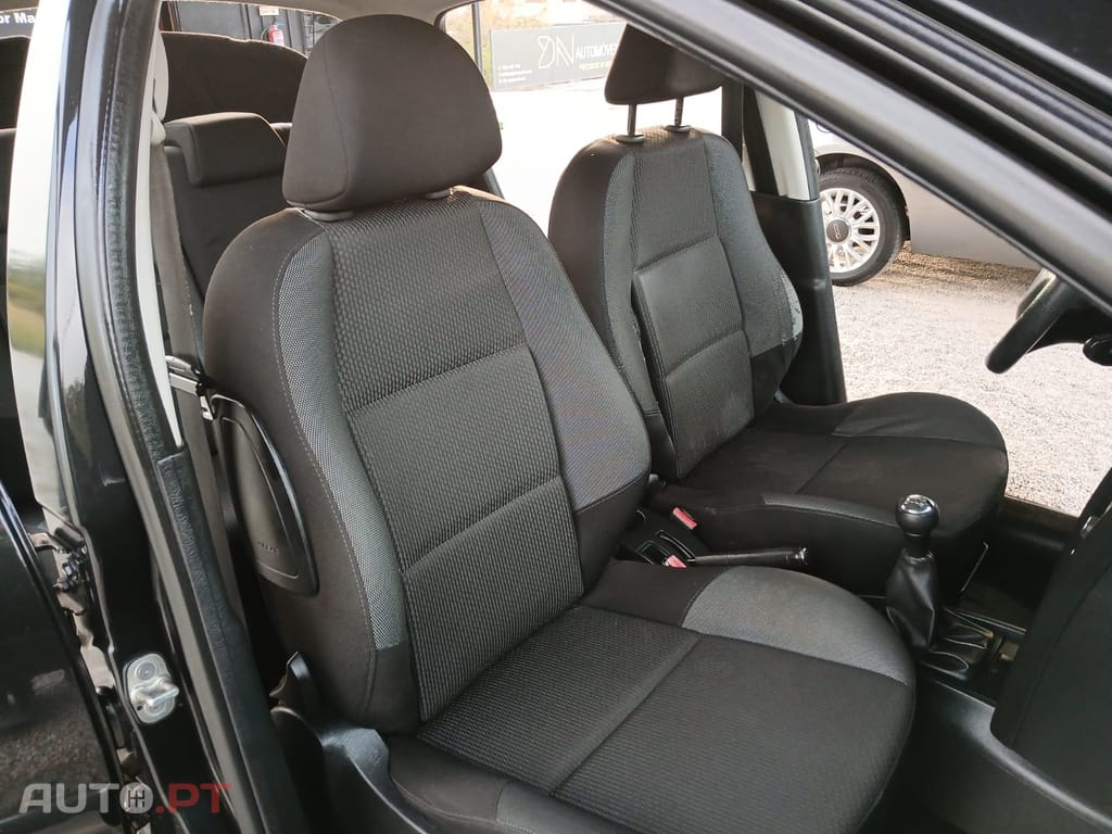Peugeot 207 1.4 HDI 5Lugares