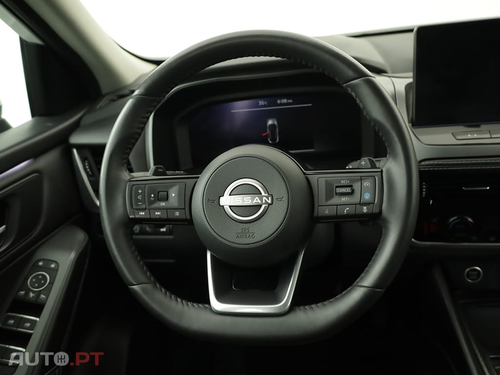 Nissan Qashqai Qashqai 1.3 DIG-T N-Connecta LED Xtronic