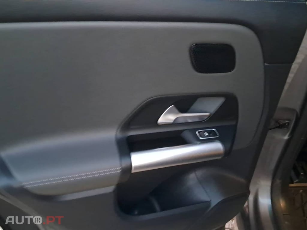 Mercedes-Benz EQA 250+ Premium
