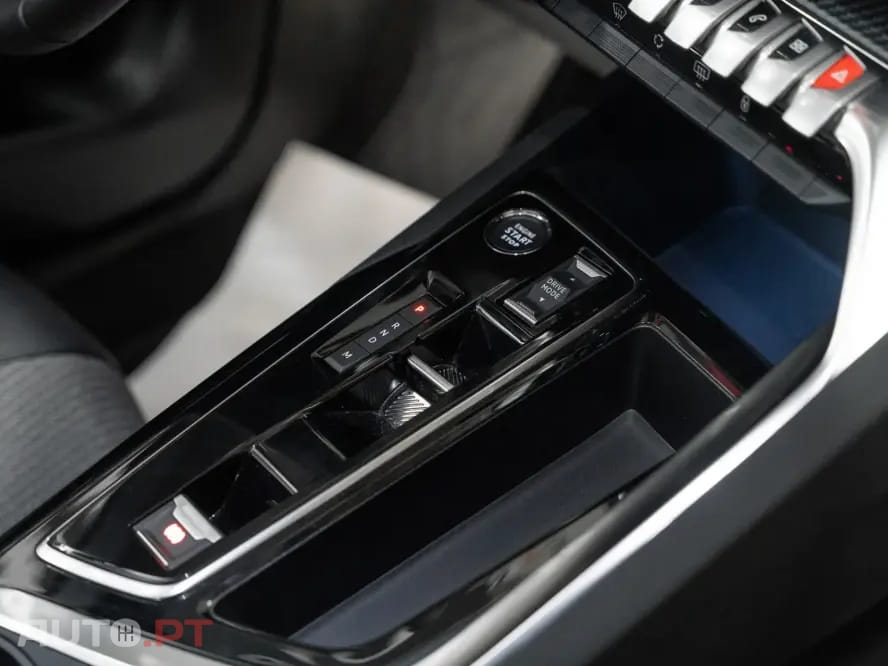 Peugeot 5008 1.5 BlueHDi Allure EAT8