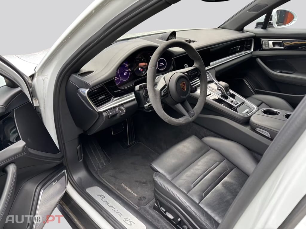 Porsche Panamera 4S E-Hyb SPORT I.V.A DEDUTIVEL 