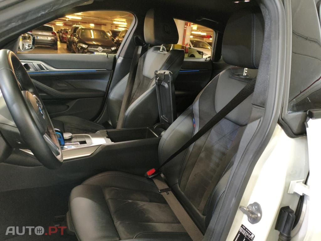 BMW i4 eDrive40 Desportiva M
