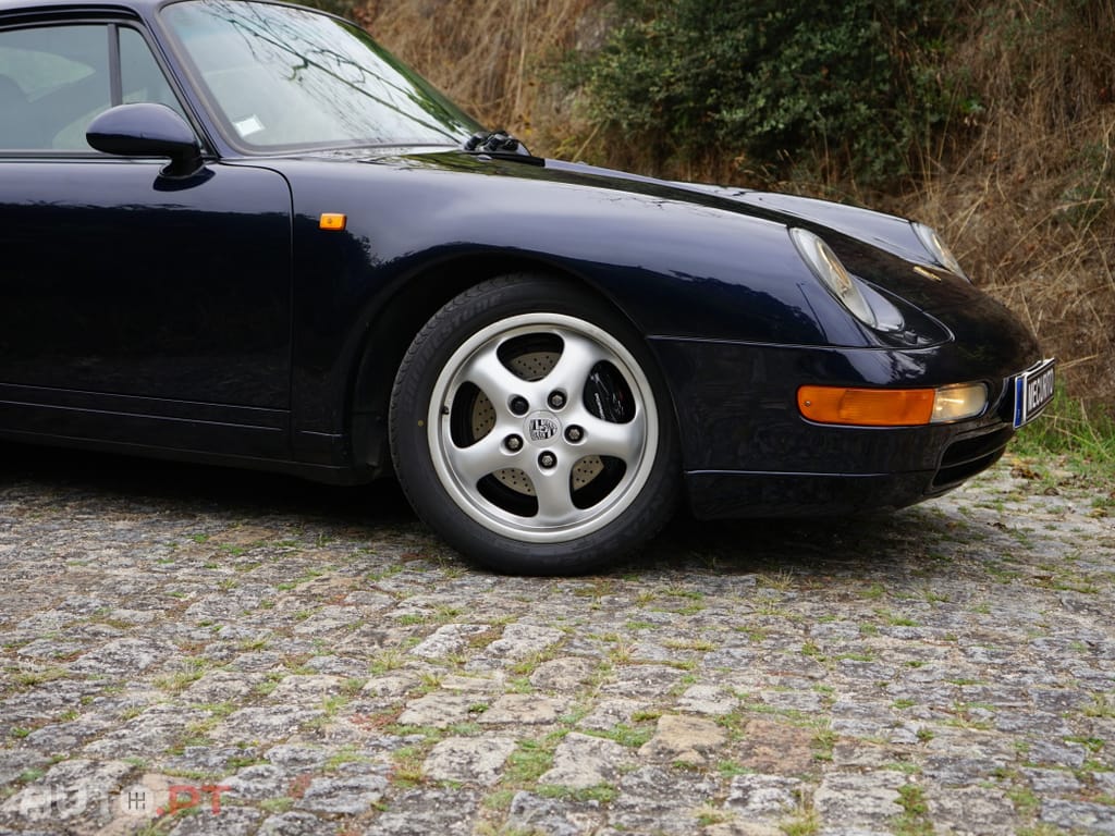 Porsche 911 993 Carrera 2