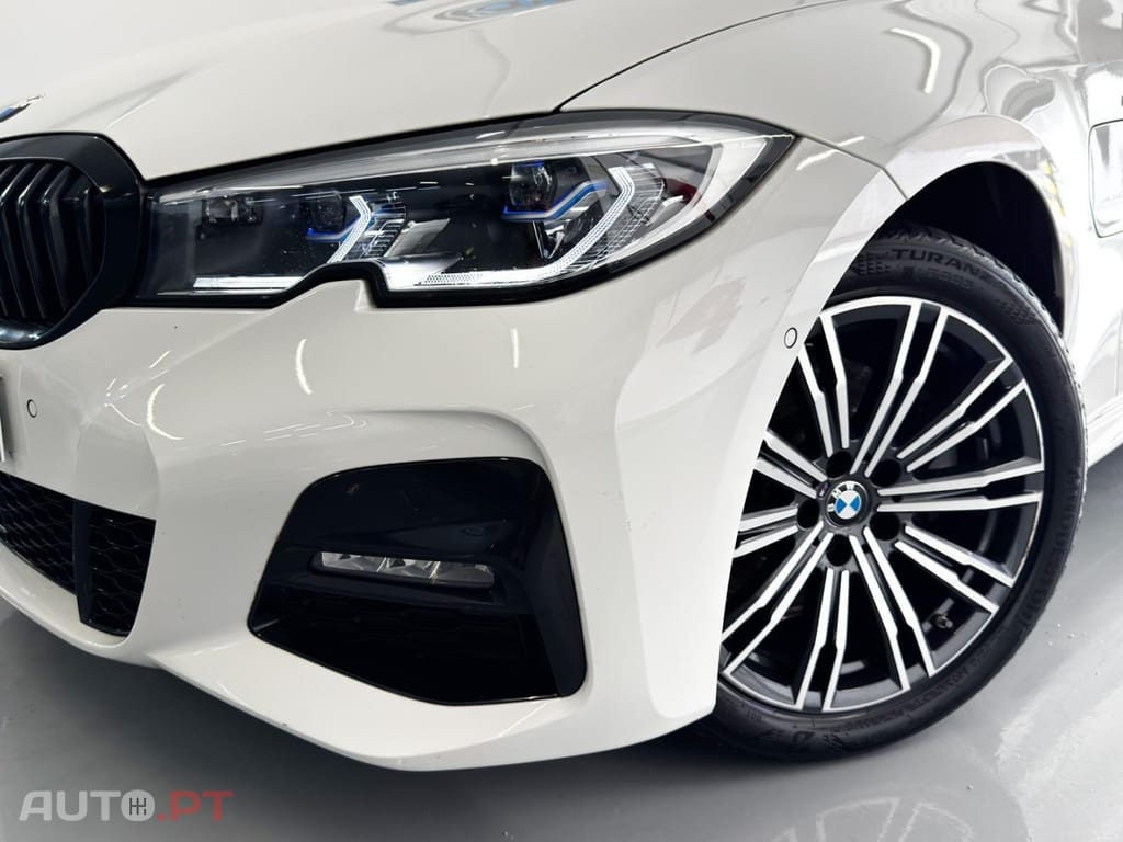 BMW 320 e Touring xDrive Auto Sport