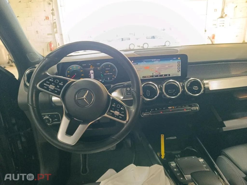 Mercedes-Benz GLB 180 d