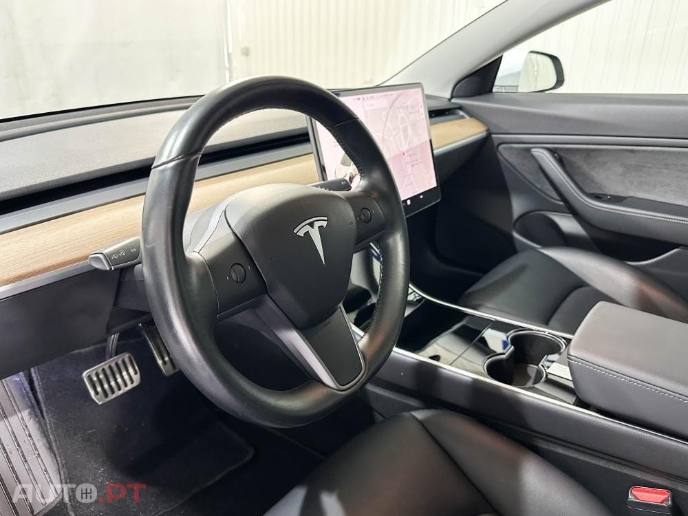 Tesla Model 3 Long-Range Dual Motor AWD