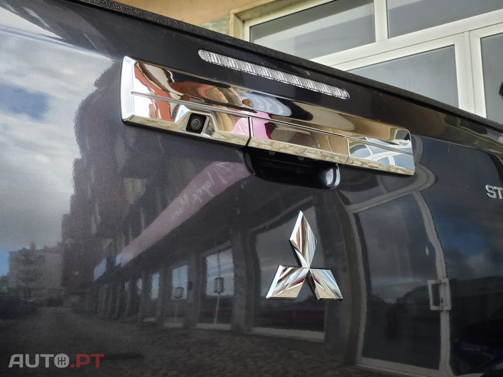 Mitsubishi L200 2.3 DI-D Strakar Club Evolution 4WD