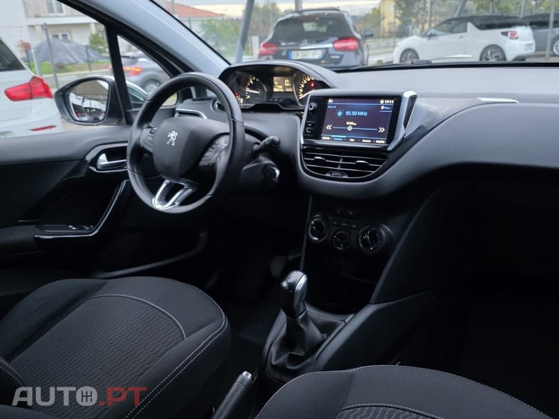 Peugeot 208 1.6 BlueHDi Active