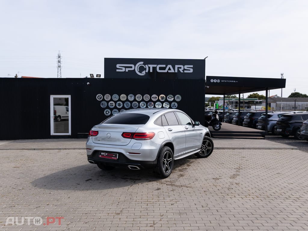 Mercedes-Benz GLC 300 de Coupe 4Matic 9G-TRONIC AMG Line