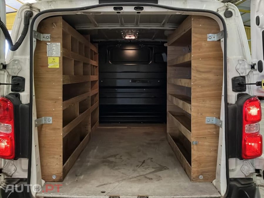 Peugeot Expert 2.0 BlueHDi Long Ashpalt