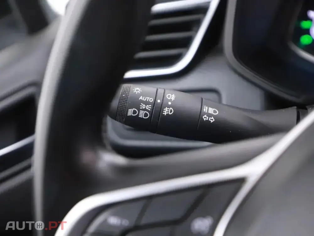 Renault Clio 1.6 E-Tech Intens