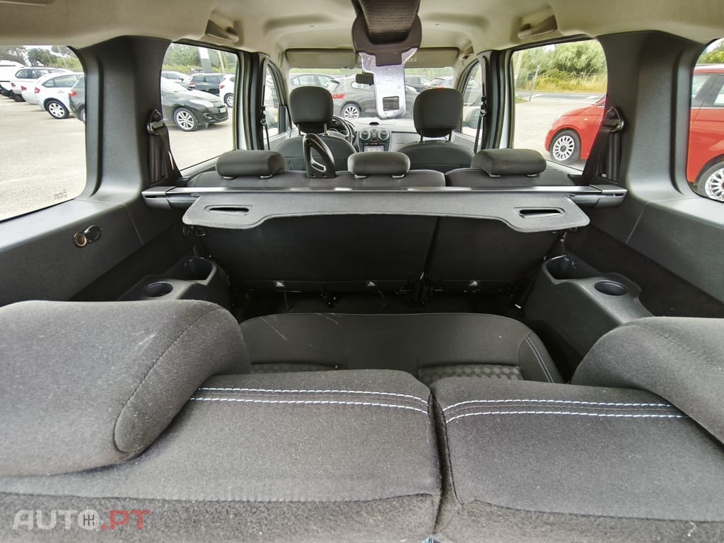 Dacia Lodgy 1.5 dCi Stepway 7L