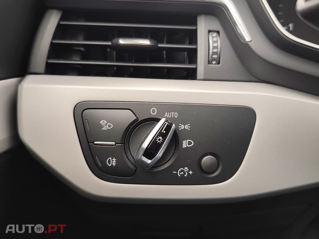 Audi A4 Avant 2.0 TDI quattro Advance S tronic