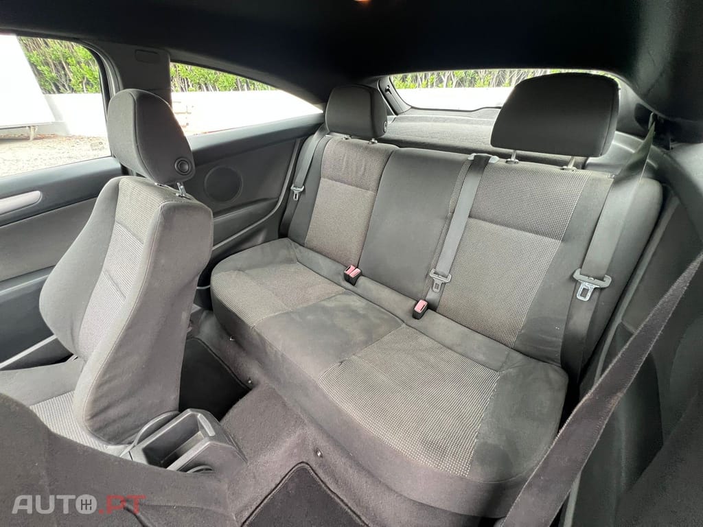 Opel Astra GTC 1.3 CDTi