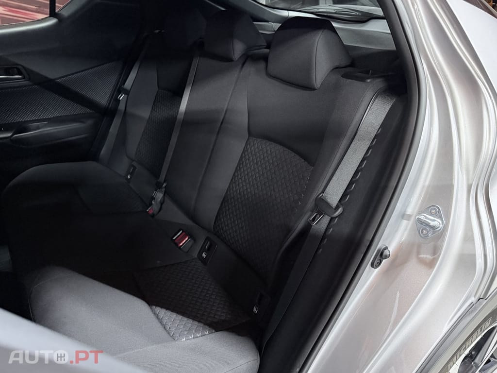 Toyota C-HR 1.8 Hybrid Exclusive+P.Luxury