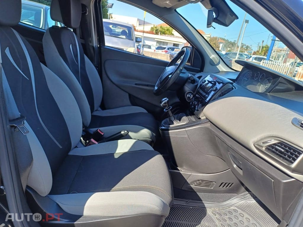 Lancia Ypsilon 1.2 S&S Fashion