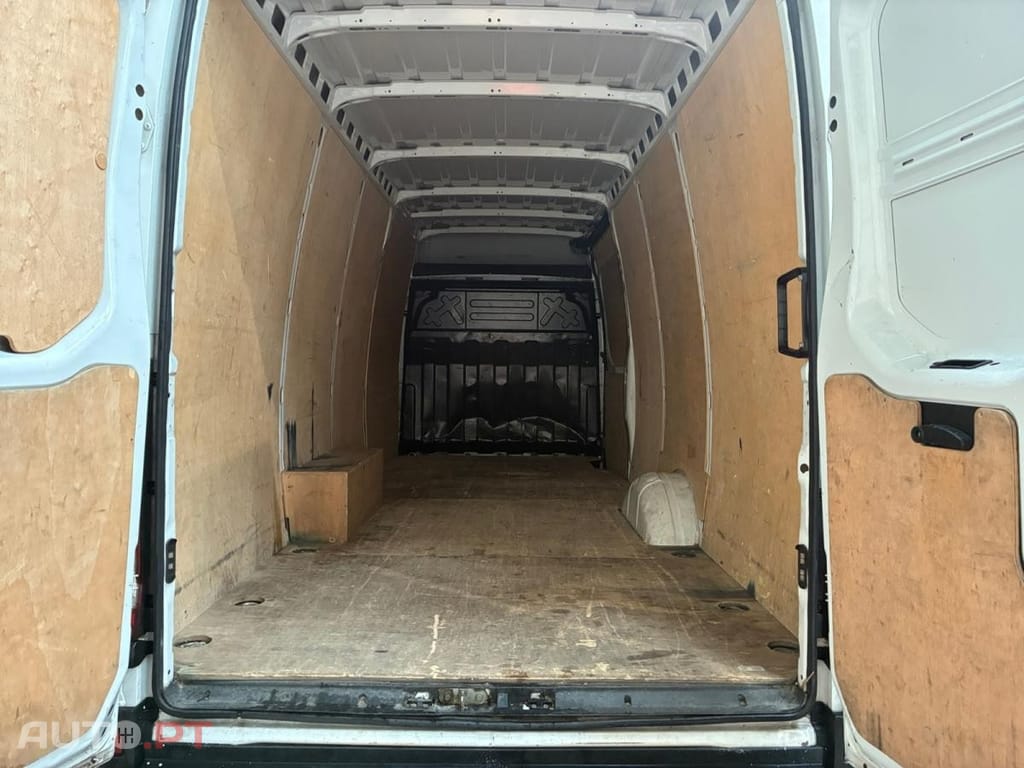 Iveco Daily 2.3 35S14 SV11 H2
