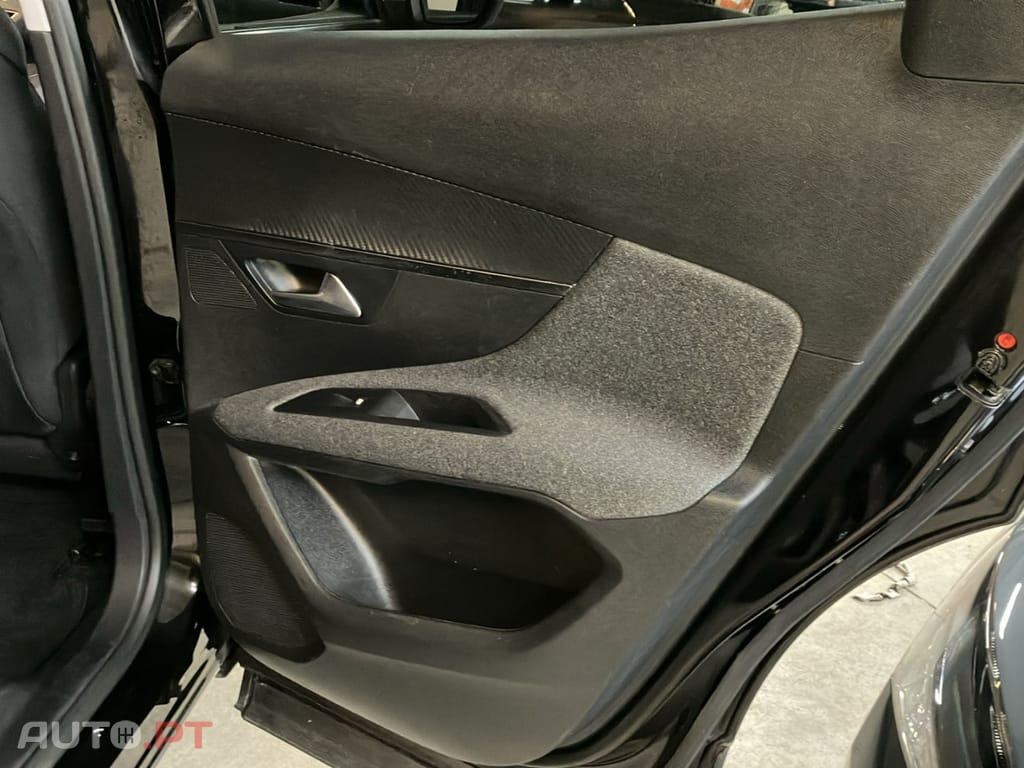 Peugeot 3008 1.2 PureTech Active Pack